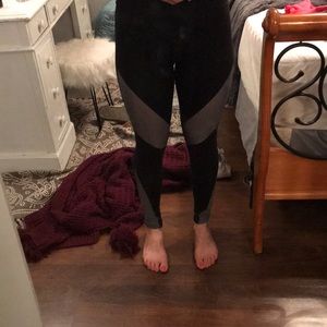 Pink Ultimate XS leggings